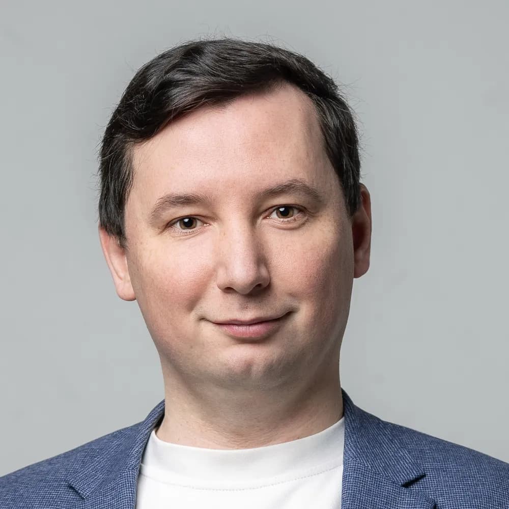 Максим Витальевич  Макаров