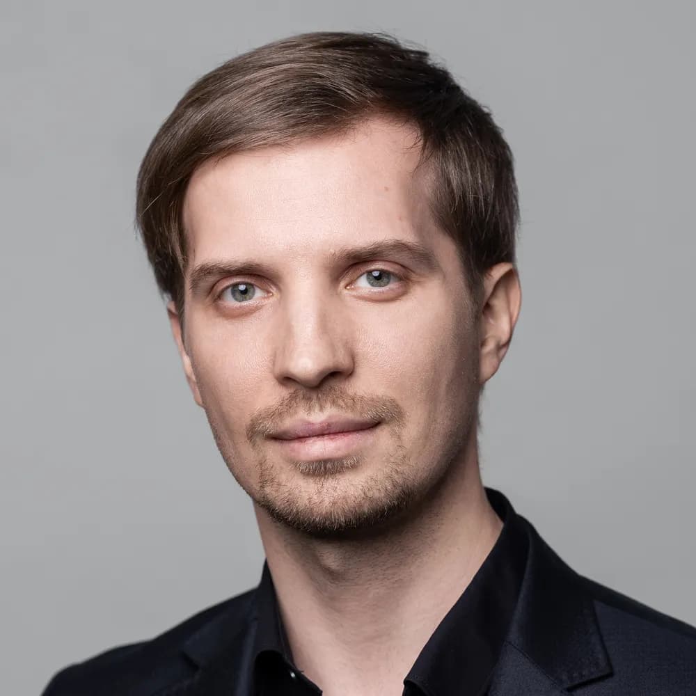 Роман Алексеевич  Уваров