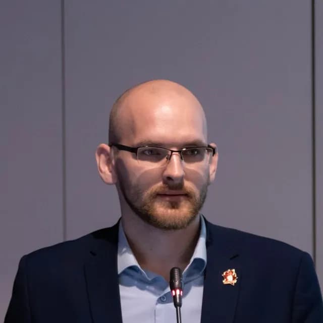 Андрей Валерьевич  Дубровин